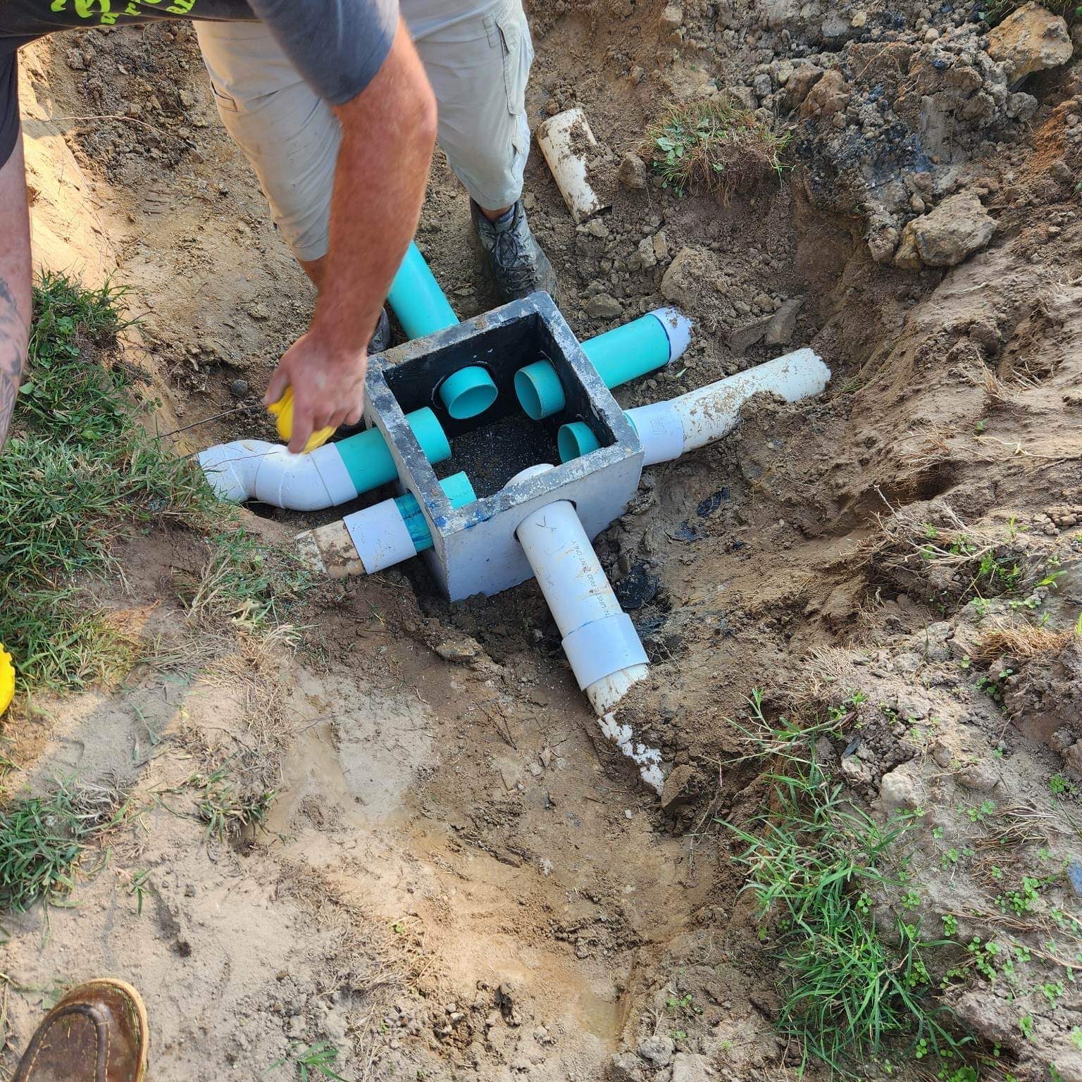 Underground line location and repairing